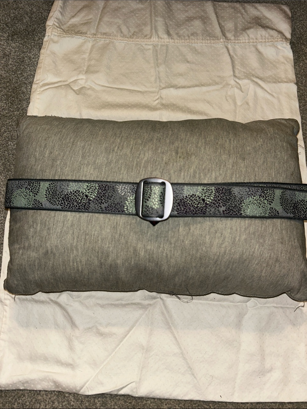 Textured Green Pattern Leather Belt with Silver Buckle - Size Large